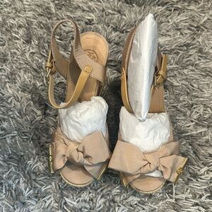 Tory Burch Penny Wedges size 5.5